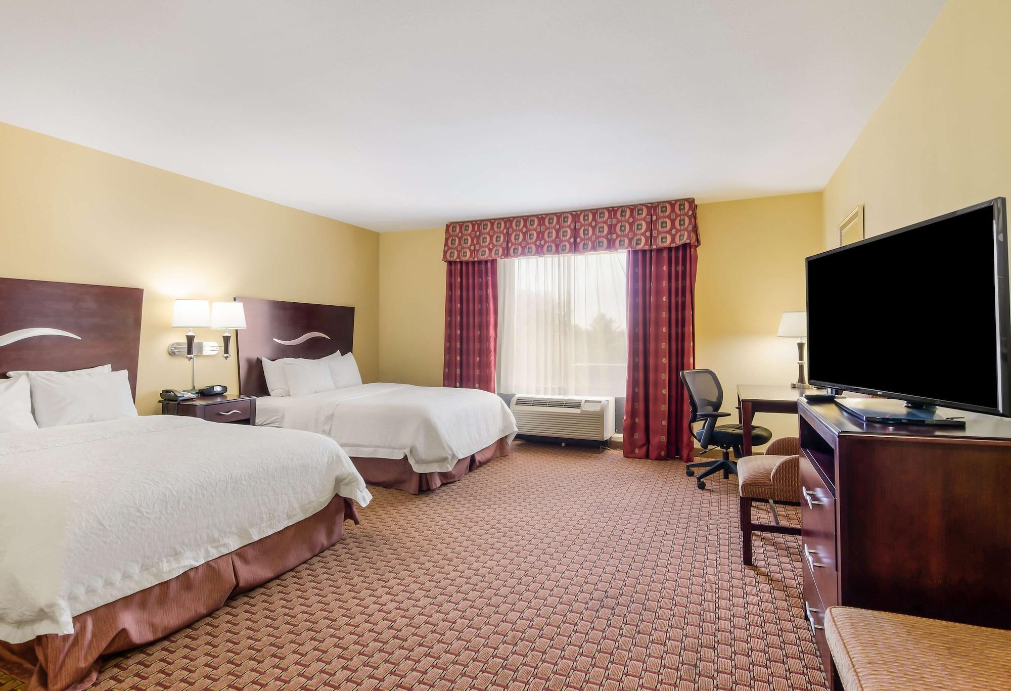 Hampton Inn Galax Экстерьер фото