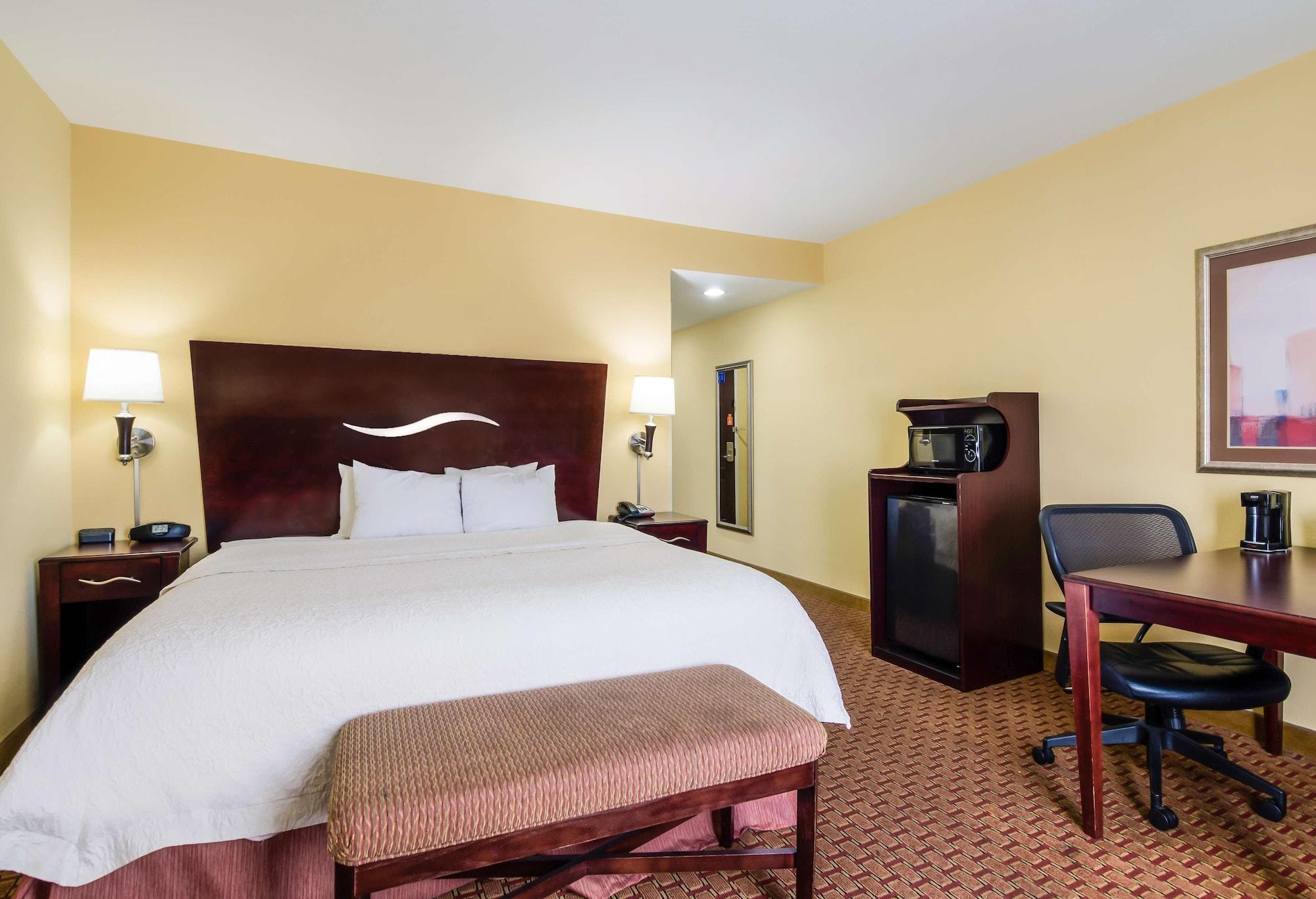 Hampton Inn Galax Экстерьер фото