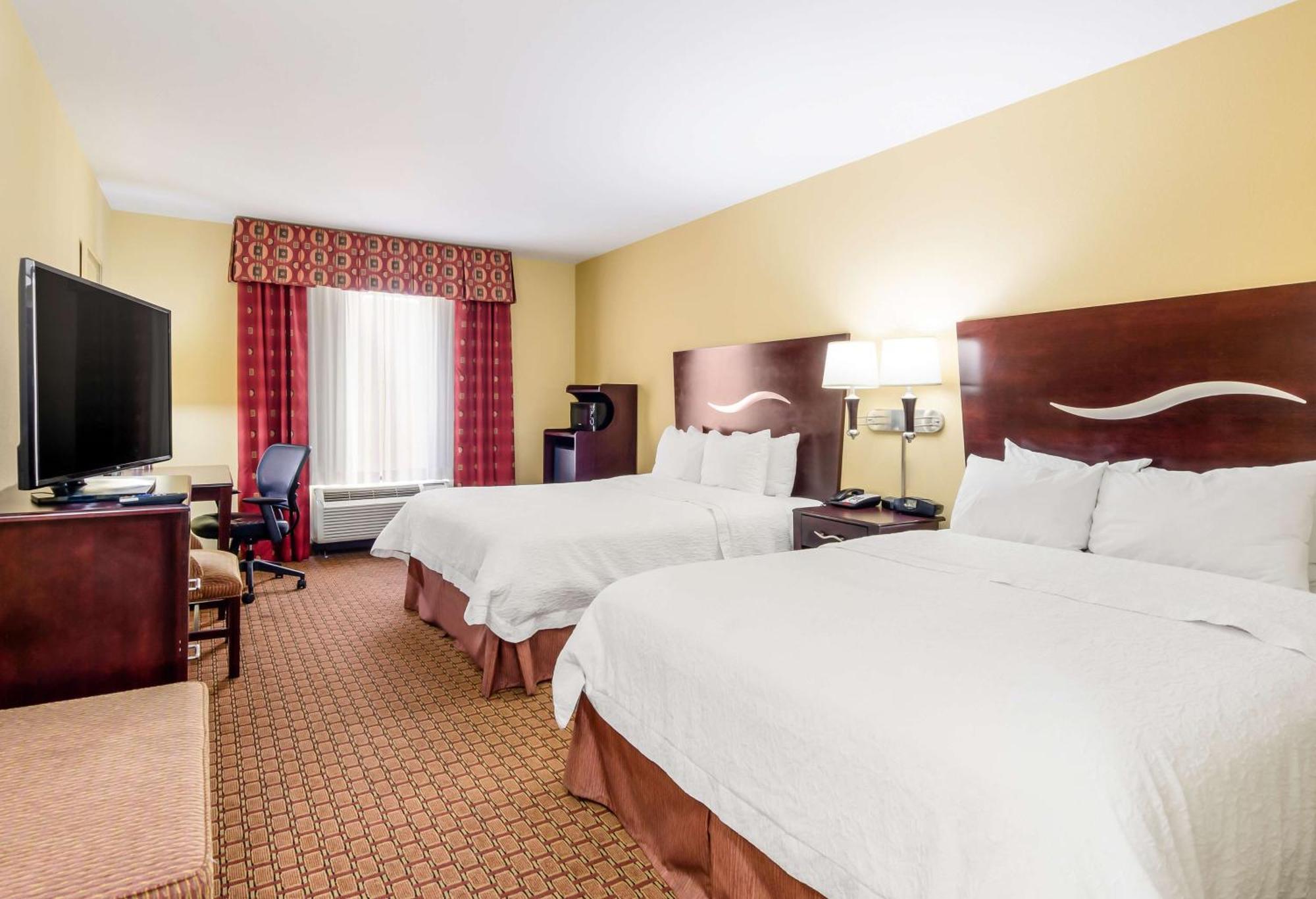 Hampton Inn Galax Экстерьер фото